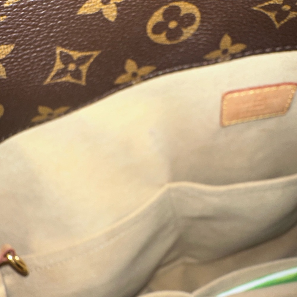 Louis Vuitton Artsy MM - Picture 15 of 15